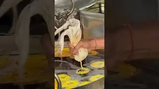 Sweet jalebi#trending #youtubeshorts #streetfood #shorts #shortsfeed #jalebi