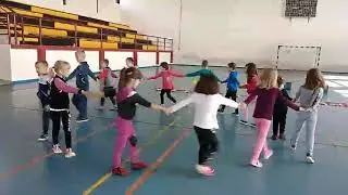 Pokretna igra - &Scaron;iri, &scaron;iri, veseli pe&scaron;kiri