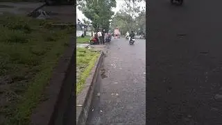 Unscripted Indonesia | Real Life Scenes #streetlife #rain #reallife