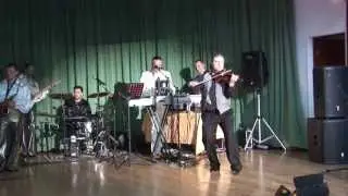 Родион Михайлов и шоу группа КАРУСЕЛЬ
