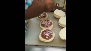 double layer burger only at 40 // Delhi Street food  || Indian street food #streetfood #foodiee