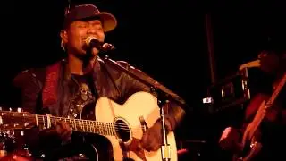 Javier Colon-Raise Your Hand (Coach House)