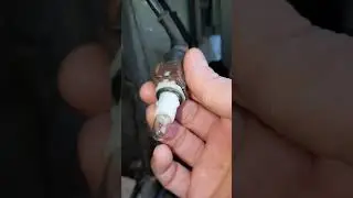 je dépose l'aile de la 406 2.1l td. vidéo 2/2