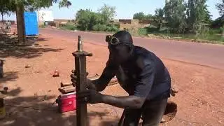 Fabrication de Charette pour cheval à Barbé Sevaré Mopti Mali 2022 partie 5