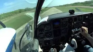 Beech BE-95 Travel Air landing