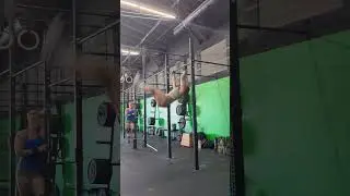 Multiple Bar Pullovers #pullup #fitness #crossfitgirls