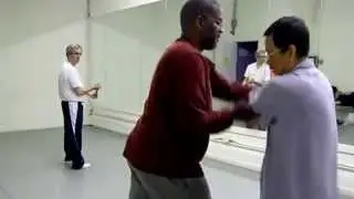 push hands   master wang fengming and darren jones   wed april 6, 2011