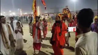 Darshan 🙏 Sant Acharya ji @Prayagraj Ganga