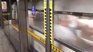 London Underground 🚇 Jubilee Line 1996 Stock arriving into Waterloo The 13th of August 2022