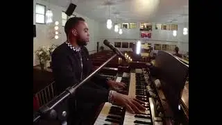 Oh No Bass Player?? No Problem! Where All my REAL organ players at?? RUN THAT FOOT WORK! #MikeBereal