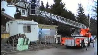 Stuttgart FD / Feuerwehr Stuttgart: LADDER OPERATION / EINSATZ DLK 23-12 SE, 1992.