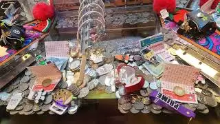 10p coin pusher - &pound;5.00  Think we should stick to 2p's lol