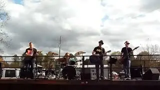 Batty Pat: #battypat #music #guitar #folk #blues #live #troubledwater #livemusic #fun #guitarmusic 
