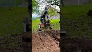 Mini BAGR v akci 😀👍 #excavator #machine #homestead #farming #miniexcavator