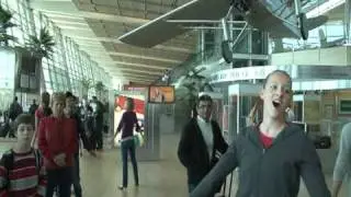 Special Valentine's Day Performance at San Diego International Airport