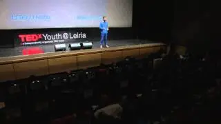 Rir – Estranha forma de Vida. | Pedro Fabião | TEDxYouth@Leiria
