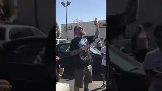 Man Smashes Szechuan Sauce in Front of Rick and Morty Fans