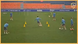 Atletico Madrid - Passing Drill With Three Balls