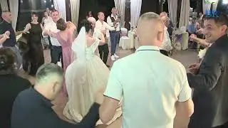 Petrecere Nunta 2_colaj hora si batuta joc