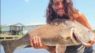 Are we eating worms 🪱!! Catching a monster in my backyard! (Catch, clean, and cook!) Surprising 😮