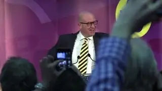 UKIP names new leader to replace Trump ally Farage (2)