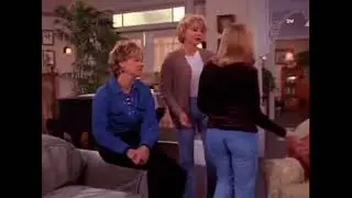 Melissa Joan Hart in jeans 02