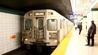 TTC Toronto Subway : Kipling Bound Bombardier T1 Line 2 Train @ Bay Station