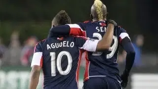 GOAL: Juan Agudelo strikes ball past Knighton | Vancouver Whitecaps vs NE Revolution