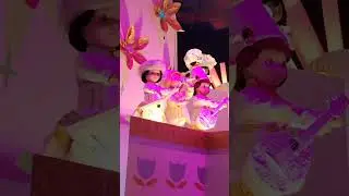 animatronic cloth textures in finale my last footage pre-Modiciation It's a Small World DL 7/13/2025