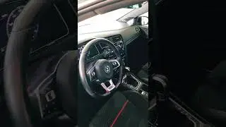 Golf GTI MK7.5 Dashboard and Interior (honeycomb seats)