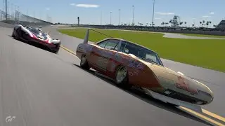 Old Nascar vs. Modern Racers at Daytona