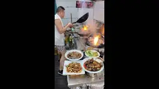 Live streaming of streets food
