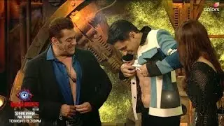 🥰❤️ Sidharth malhotra and salman khan shows abs in big boss season 16.#sidharthmalhotra #salmankhan