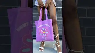 Walking with Hairy Legs 🫣 Link in Bio #hairremoval  #naturalhair #bodyhair #bodypositivity