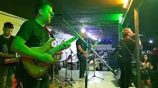 REBECA Y LA LEGENDARIA - pista el puente