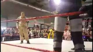 Ghostbusters vs Zombies WRESTLING MATCH - Cartoomics 2016 - Milan, Italy