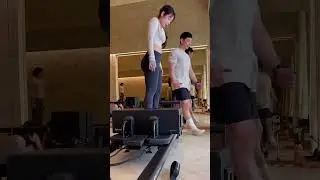 People Are Hypnotized by the Prettiest Asian Woman&rsquo;s Pilates 😳✨