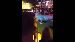 Ushuaia - Axwell /\ Ingrossio