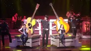 5 ITALIAN CLUB  COUNTRY TONITE  FAMILY FREEDOM PIGEON FORGE TENNESSEE 7 DAYS 26 SEPT TO 2 OCT 2021