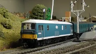 Dapol BR/SR Class 73 Bo-Bo Electro-Diesel locomotive E6012 solo running session.
