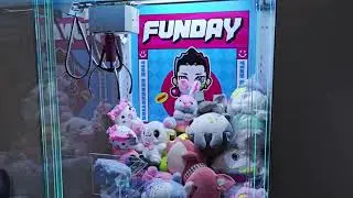 Unboxing the Fun! 🎁 Trying the Funday Claw Arcade Machine | Marwey Gaming #clawmachine #Marwey