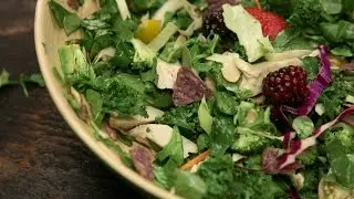 How To Make A Salad That Doesn&rsquo;t Suck