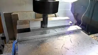 Lagun FTV-1 milling machine