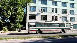 Dobrich: trolleybus ZIU no. 011 on bul. Treti Mart
