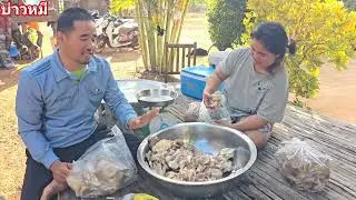 เห็ดปีนี้ออกหน้อยมาก.