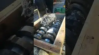 Baled Aluminum Scrap Shredding ,Waste Aluminum Ingot Shredder Running Video