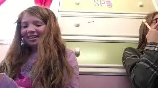 Teaching my friend how to use the alpha loom part 2