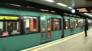 VGF U5-25 + U5-50 Wagen an der Hauptwache in Frankfurt auf der Linie U2