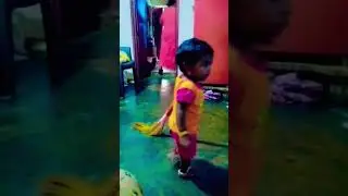 ആരെങ്കിലും ചൂല് വേണോ call me. My phone no :2255😜 #cutebaby #shortvideo #shorts