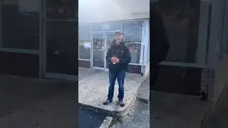 Полицейский под прикрытием выдаёт себя за прихожанина церкви, разыскивая травку в районе